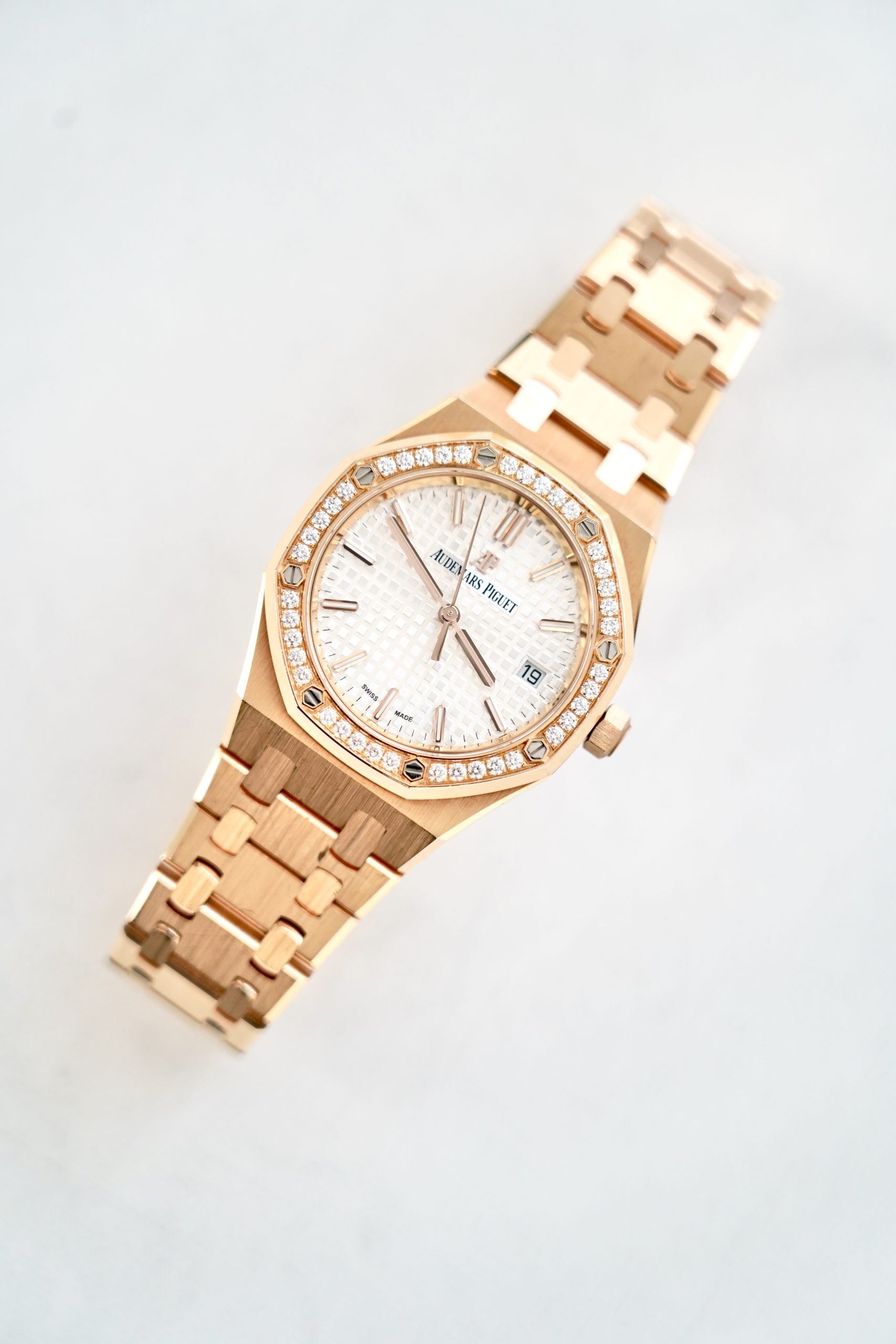 2021 Audemars Piguet Royal Oak ROSE GOLD SILVER DIAL - Image 2