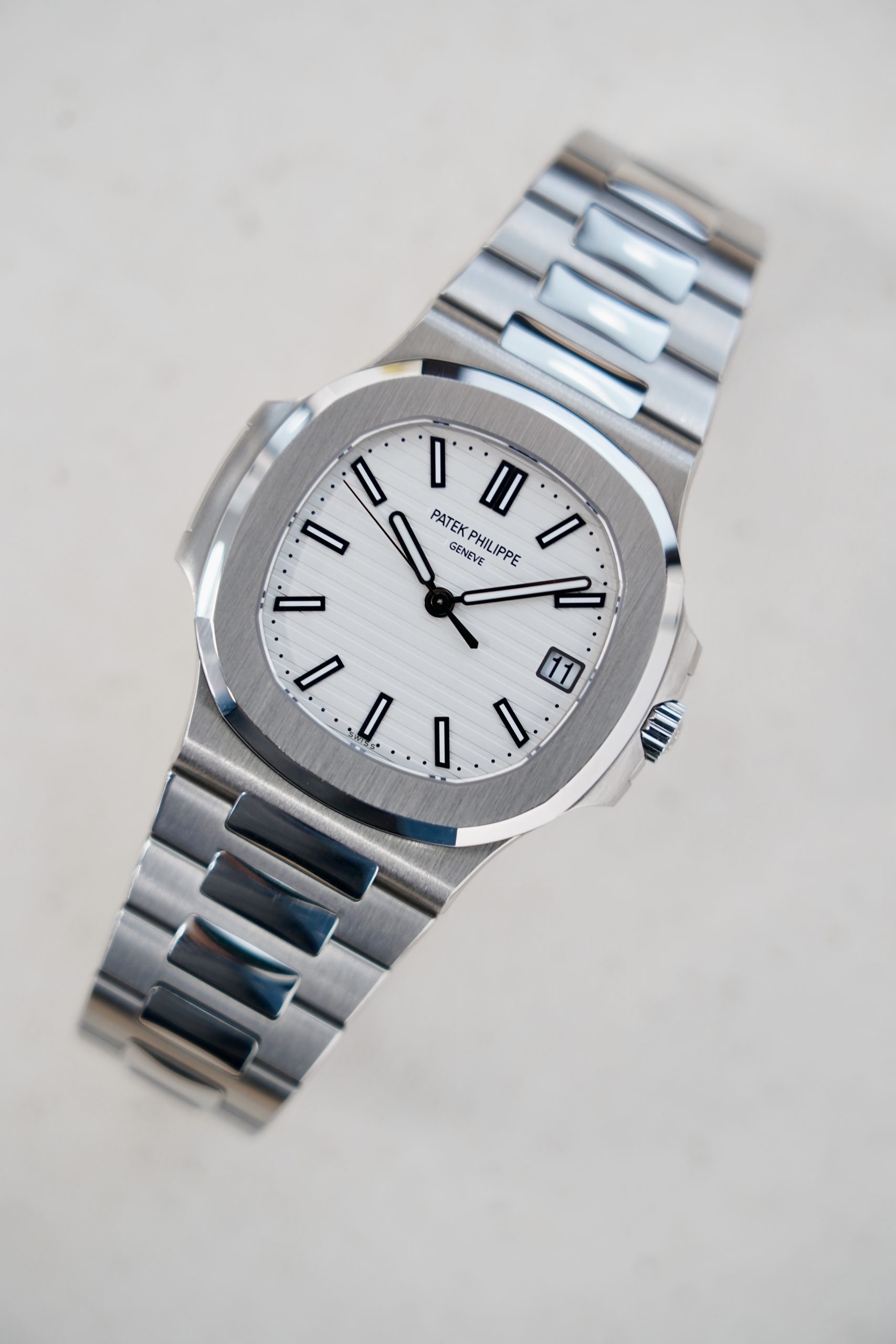 2018 PATEK PHILIPPE NAUTILUS White dial 5711/1A - Image 2
