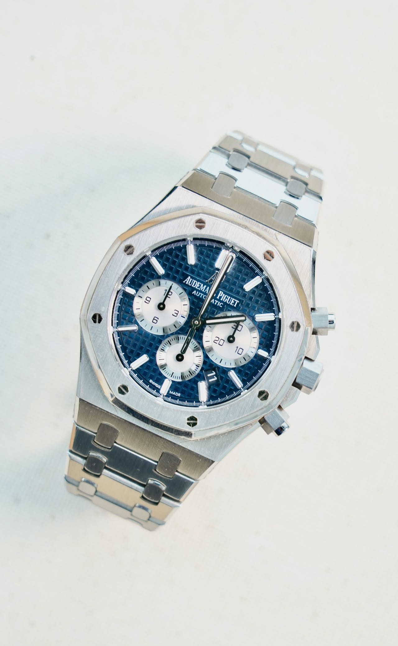 2021 Audemars Piguet Royal Oak Chronograph Blue dial 26331st - Image 2