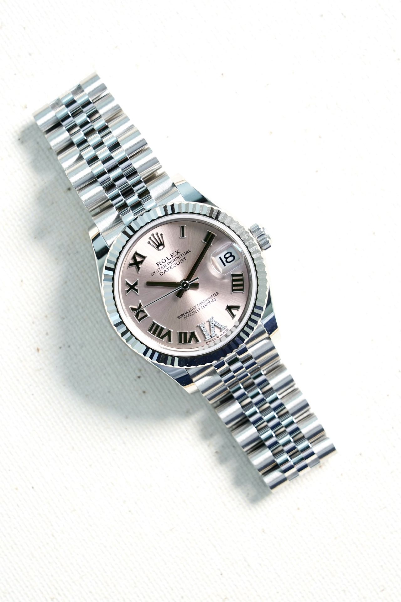 2025 ROLEX DATE JUST 31MM Pink Roman fluted jubilee - Image 2