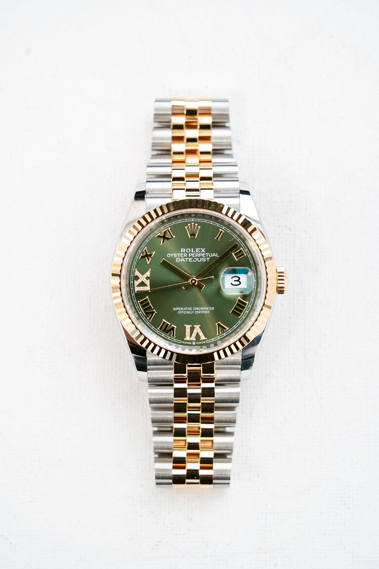 2025 Rolex Date just 36mm Green roman fluted jubilee