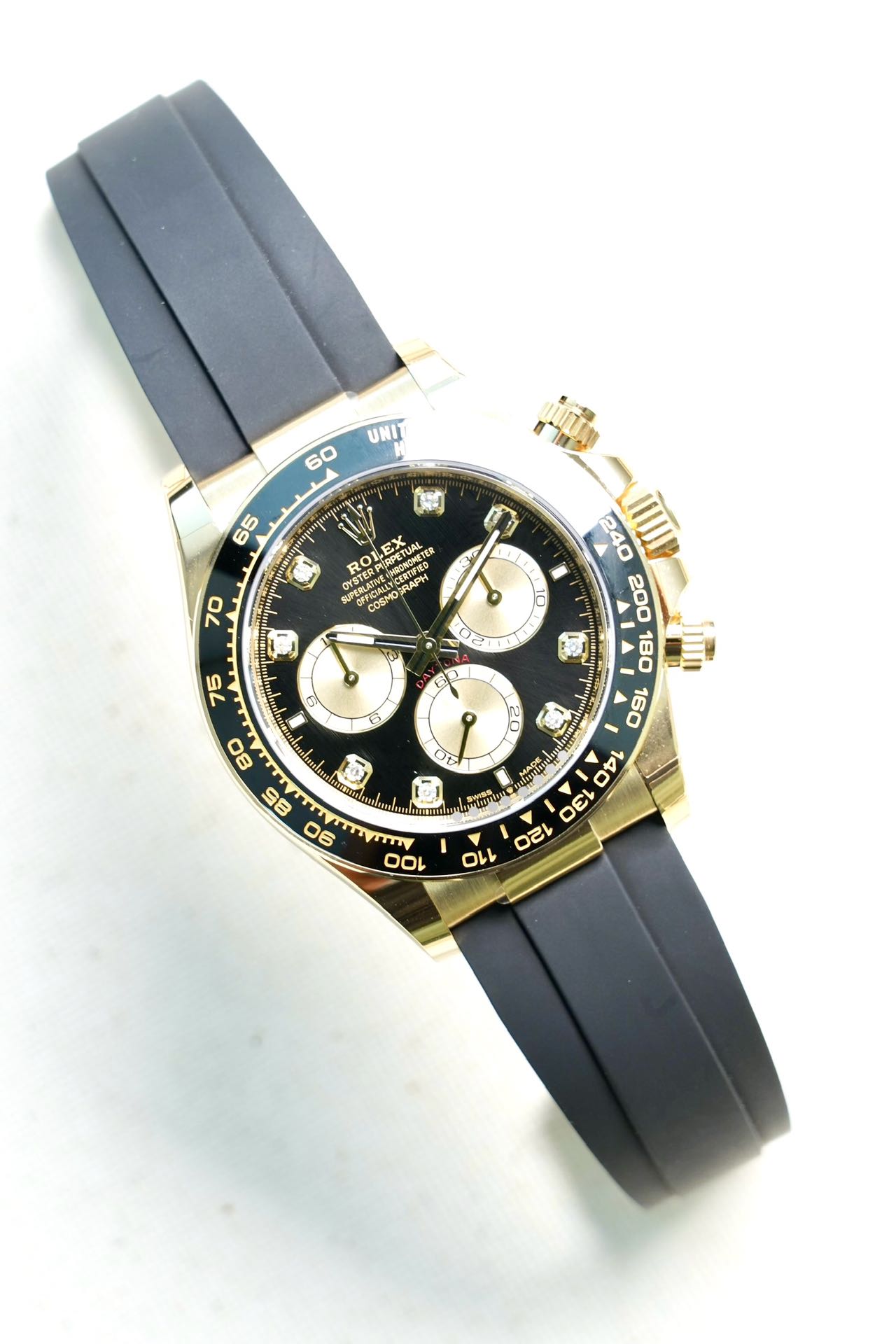 2025 ROLEX DAYTONA 40MM Black Diamond YELLOW GOLD Oysterflex - Image 2