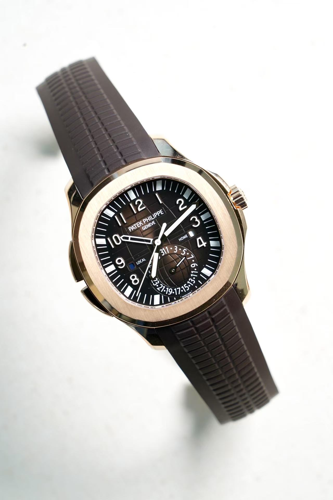 2024 Patek Philippe Aquanaut 5164R Aquanaut Travel Time - Image 2