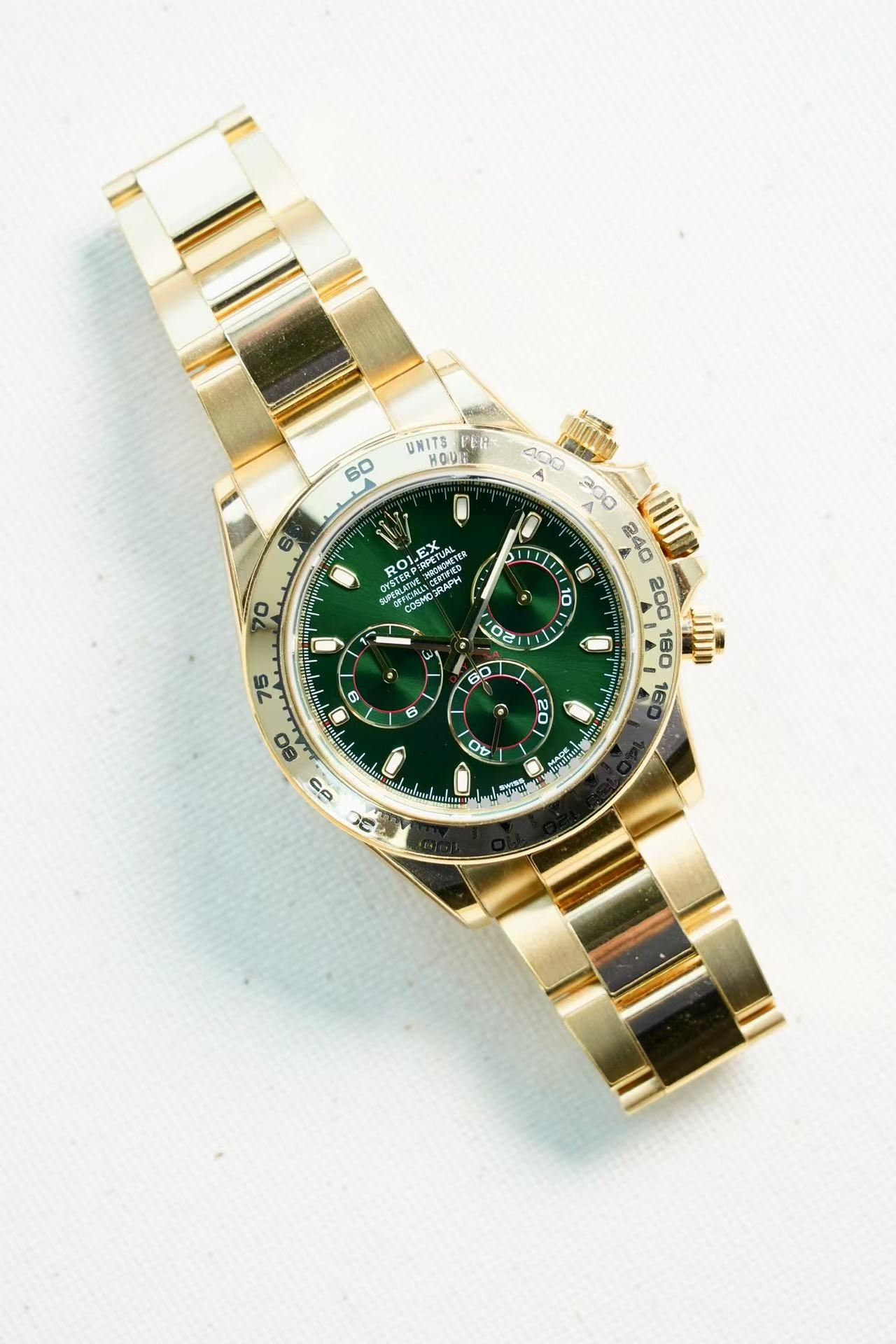 2022 Rolex 40mm Daytona Green dial Yellow gold “John mayer” - Image 2