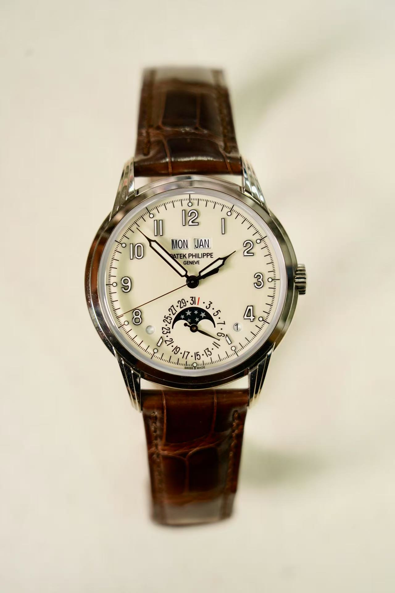 2022 Patek Philippe 40mm Perpetual Calendar 5320G
