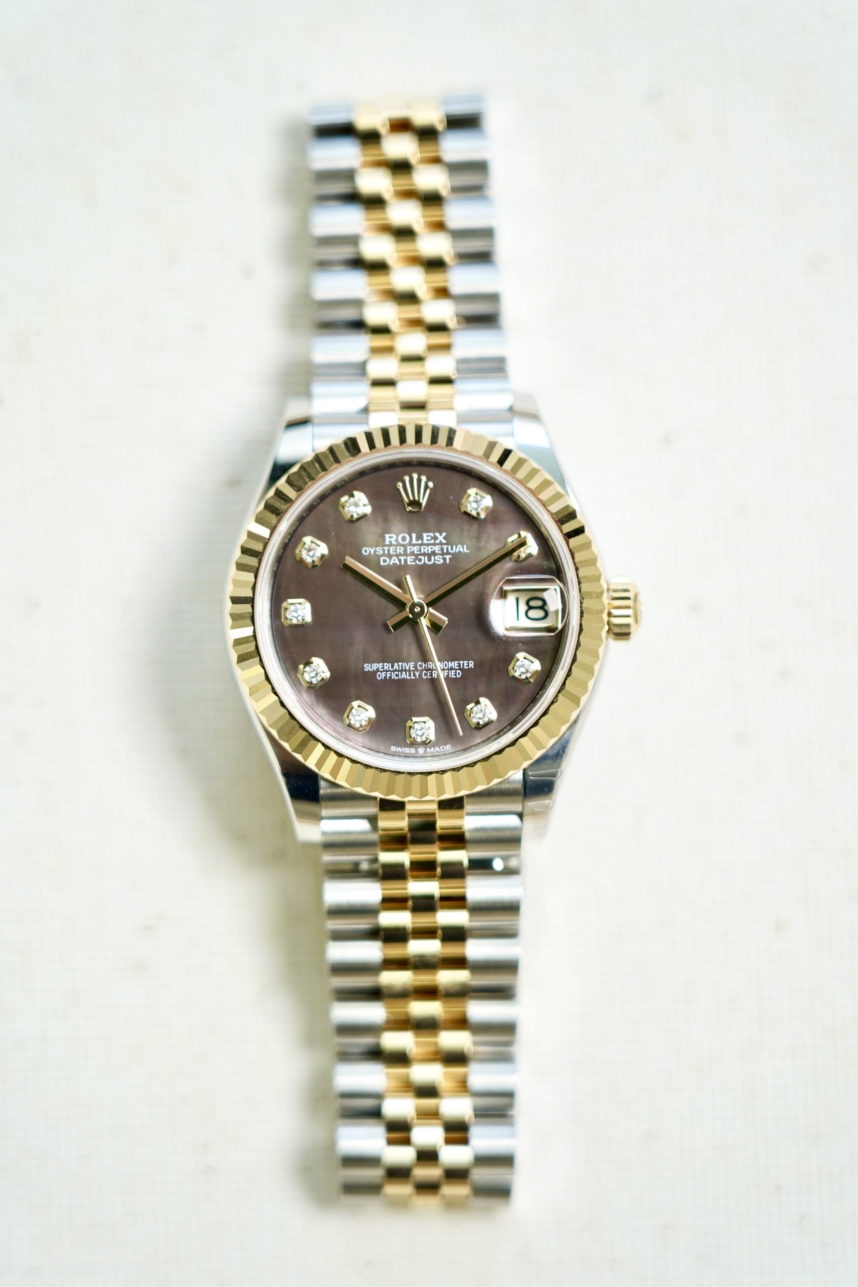 2025 Rolex Date just 31MM Black Mother of Pearl fluted jubilee